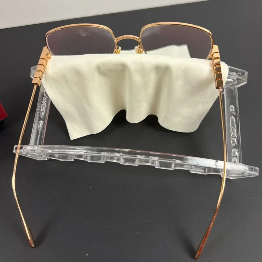 Gucci offer gold minimalist